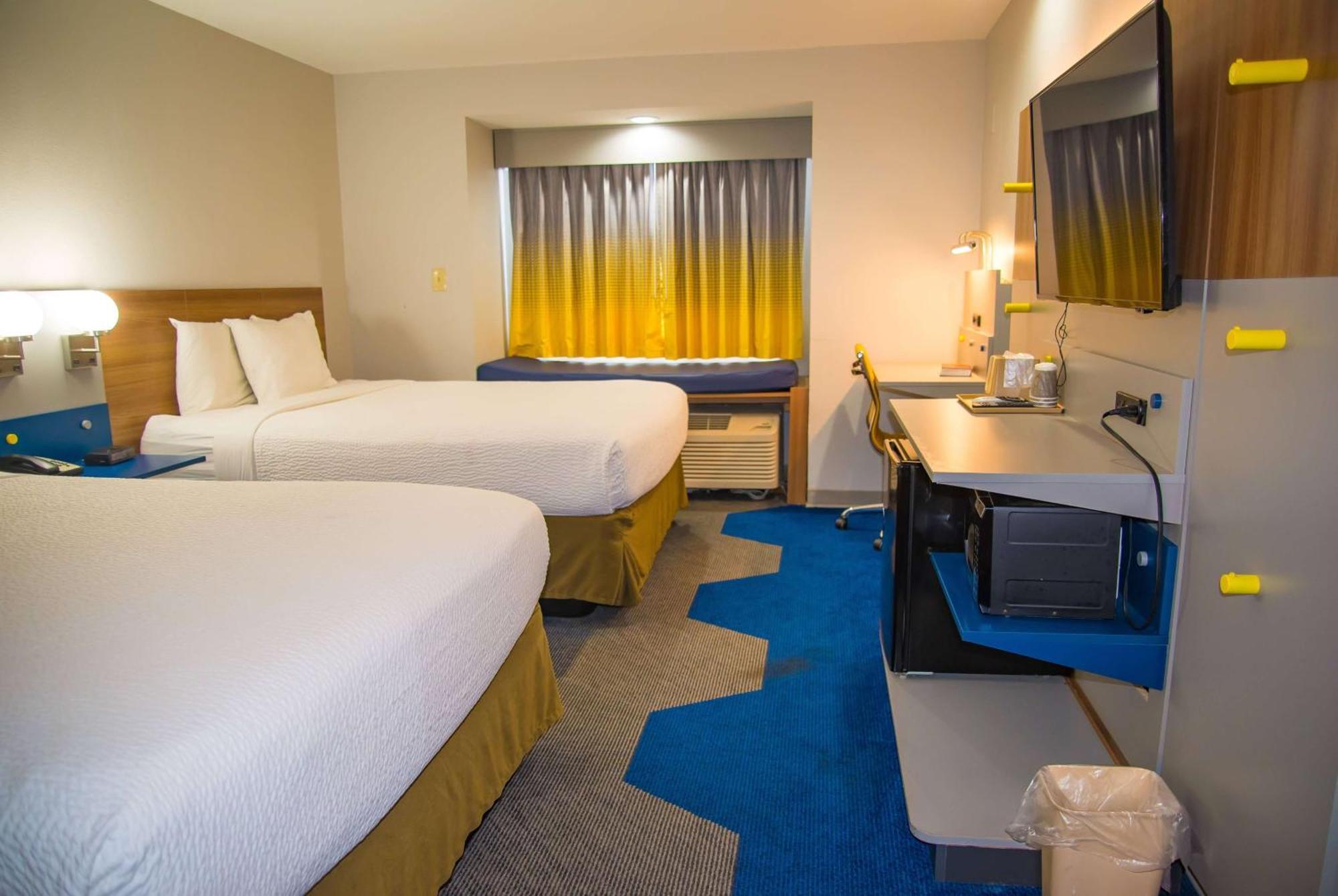 Microtel Inn & Suites By Wyndham Daphne Exterior photo